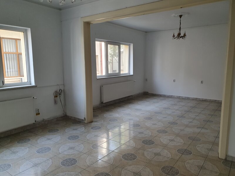 Inchiriere apartament 4 camere Cotroceni, Romniceanu, 4 camere