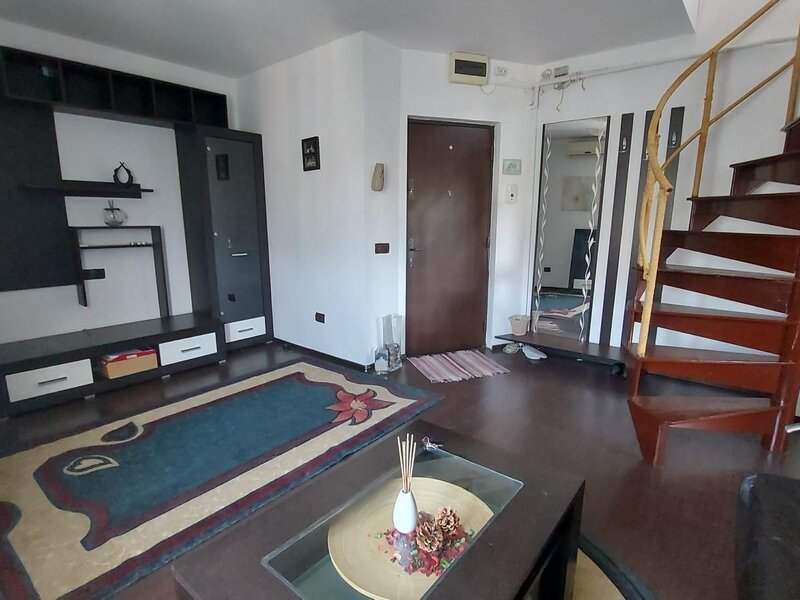 Inchiriere apartament 3 camere Brancoveanu, inchiriere apartament penthouse camere 10