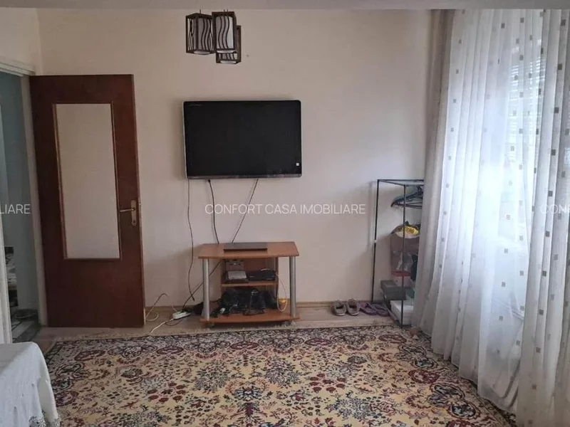 Apartament 4 camere Basarabia, Vergului, 4 camere decomandat