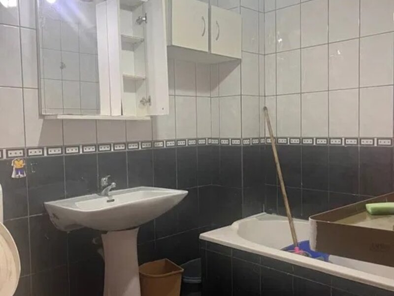 Inchiriere apartament 3 camere Giulesti Bucurestii Vechi si Noi va ofera spre inchirie