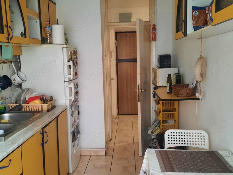 Apartament 3 camere Obor / Avrig / Primarie / et 3 Apt 3 camere la etajul 3