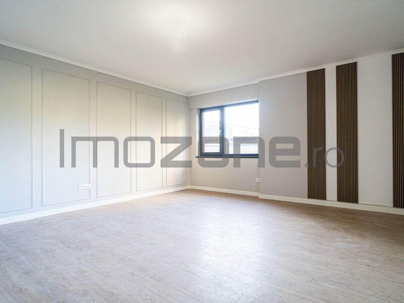 Apartament 3 camere Pacii 3 Camere, 81 mp+115 mp curte