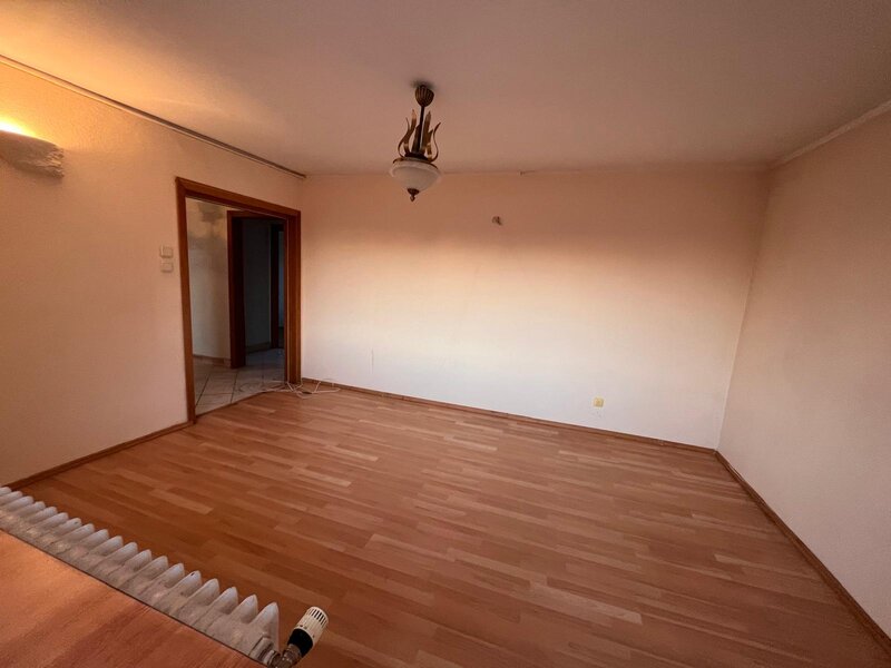 Apartament 3 camere Titan