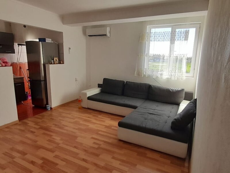 Apartament 2 camere Luica str Sinei Particular vind ap 2cam