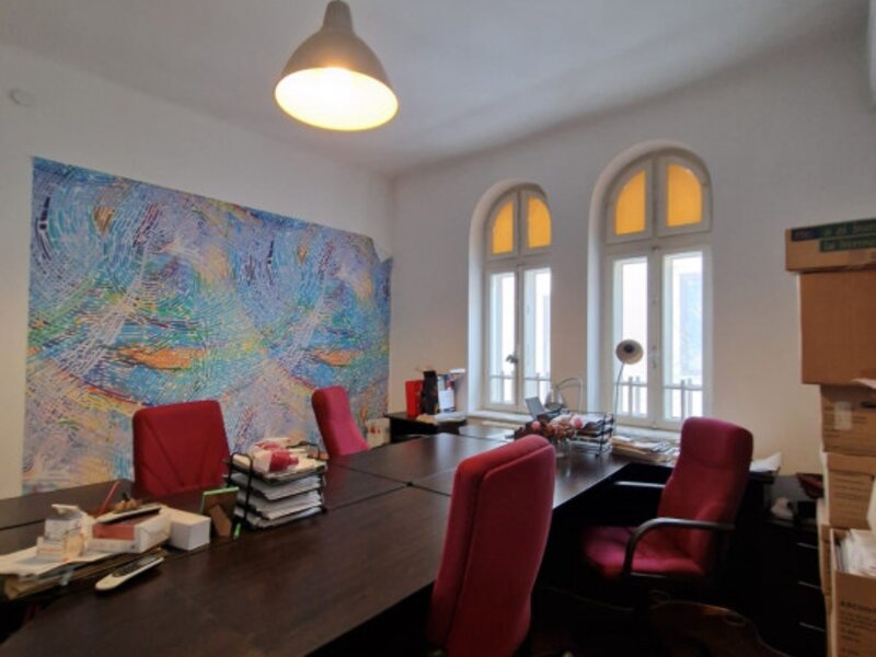 Inchiriere apartament 4 camere Piata Victoriei langa Guvern 5 camere etaj 1 in vila