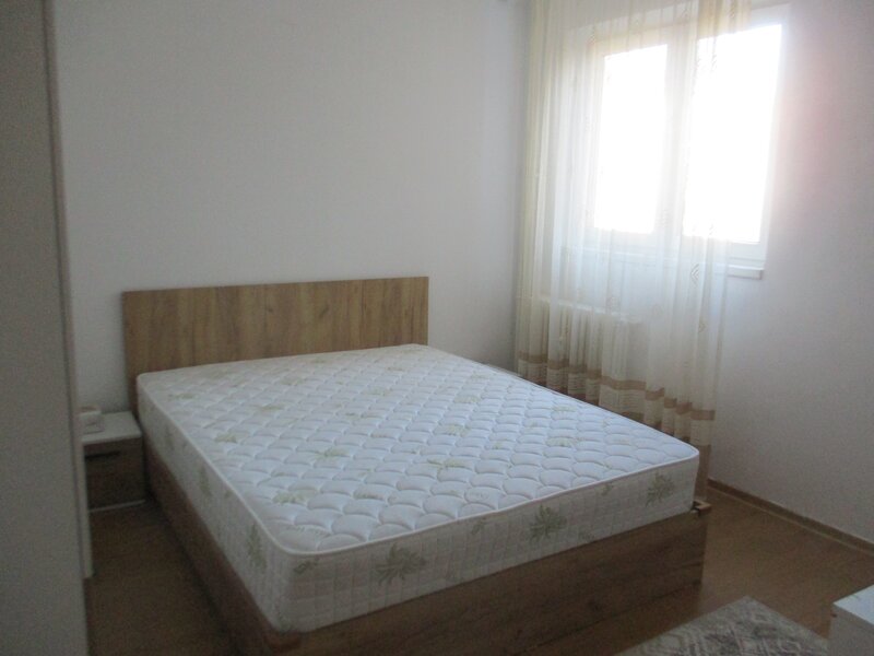 Inchiriere apartament 2 camere Drumul Taberei, Favorit, metrou