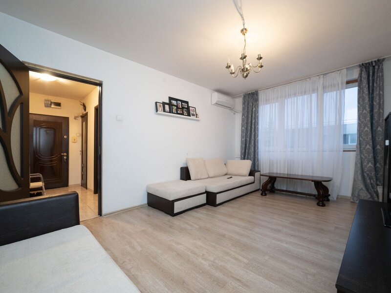 Apartament 4 camere Titan, metrou 1 Decembrie 1918