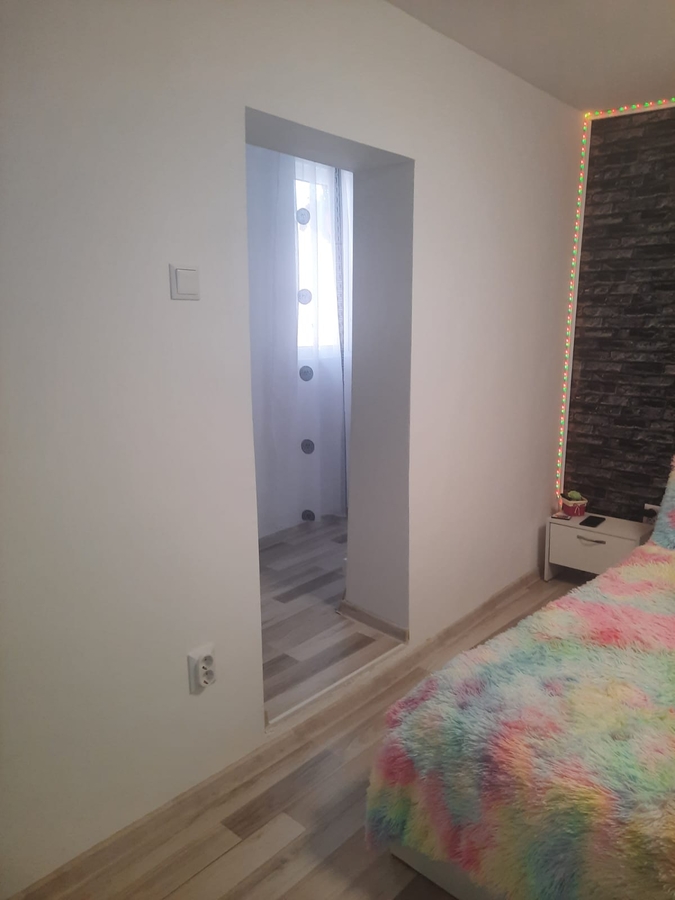 Casa Piata Delfinului, in spatele complexului anuntul.ro