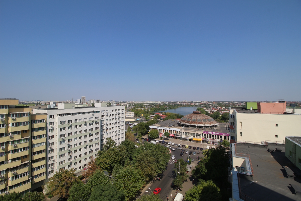 Apartament 4 camere Pantelimon, Piata Delfinului anuntul.ro