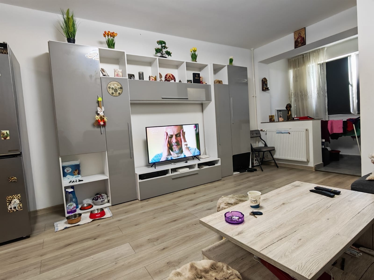 Garsoniera Titan - Metrou Costin Georgian — fotografia 1
