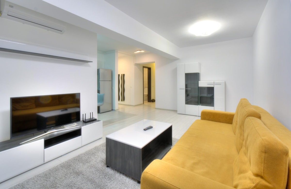 Inchiriere apartament 3 camere Moghioros Park Residence - Ghencea - str Brasov Apartament 3 camere — fotografia 1