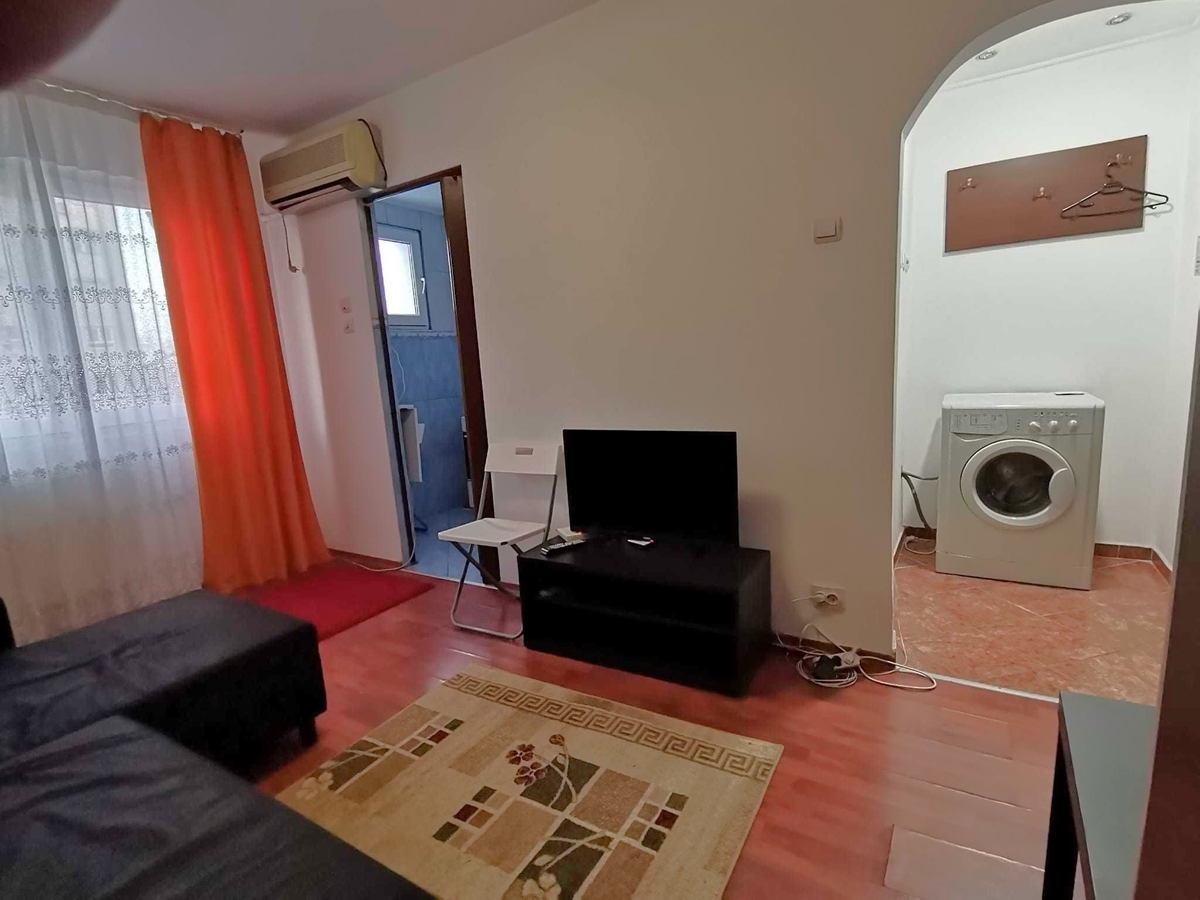 Inchiriere garsoniera Drumul Taberei, Crinul de padure, ac, tv, contract anaf — fotografia 3