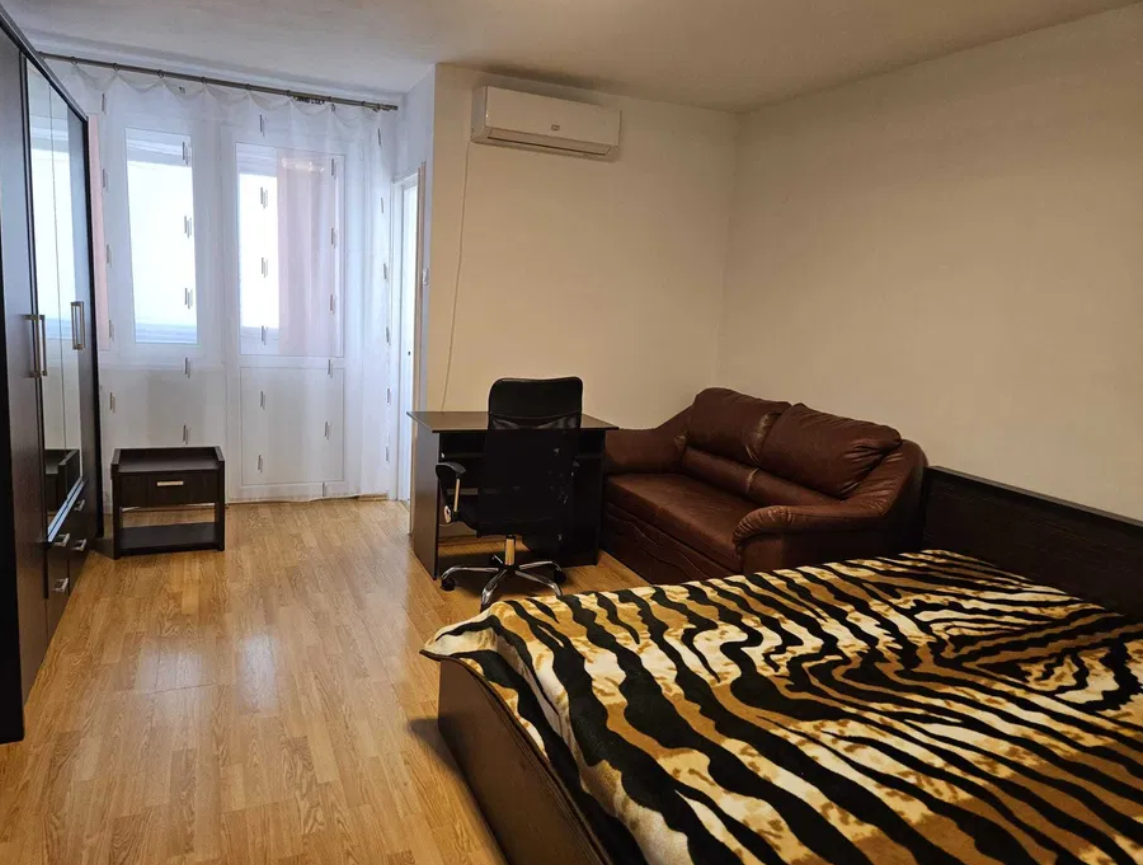 Inchiriere garsoniera Dristor, 1 minut de metrou, renovata, ac, tv — fotografia 3