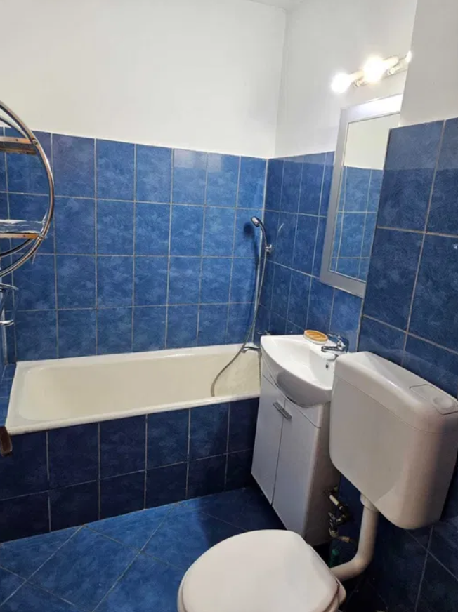 Inchiriere garsoniera Dristor, 1 minut de metrou, renovata, ac, tv — fotografia 1