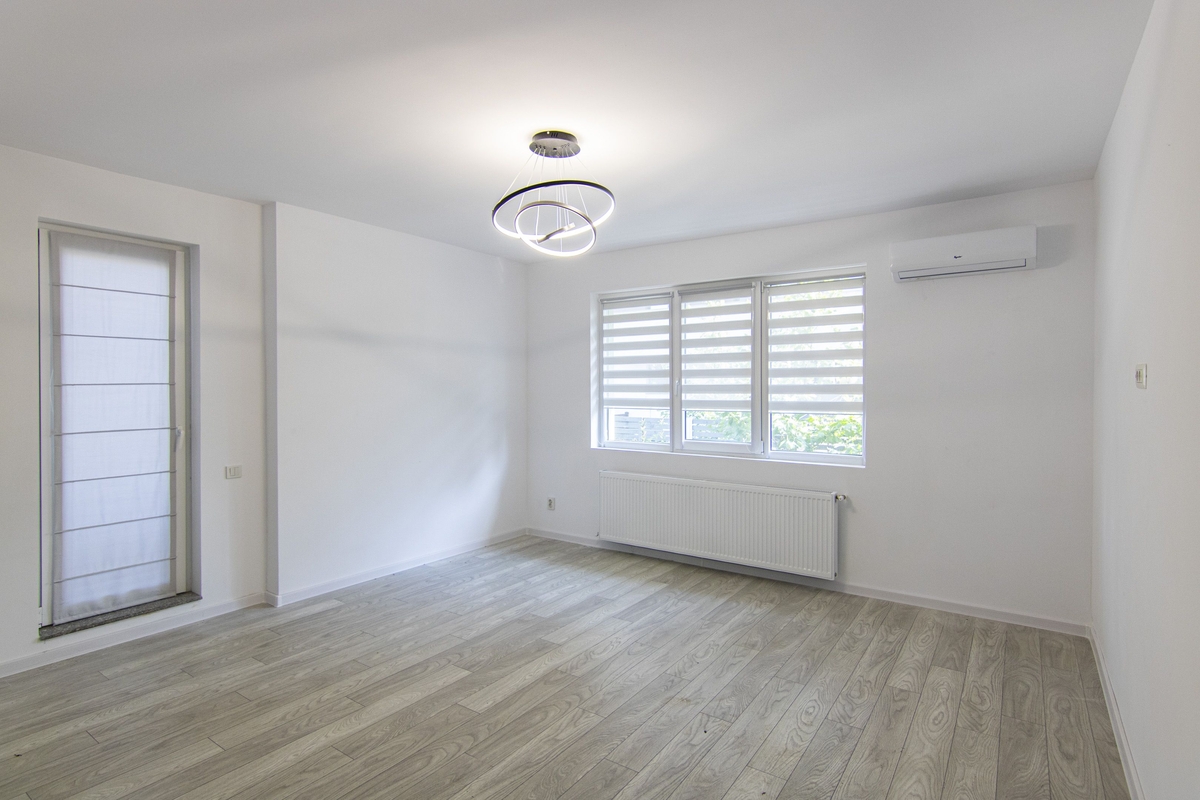 Apartament 3 camere Drumul Taberei, 3 camere, parter, curte proprie 57 mp, 2 bai, comision 0% — fotografia 1