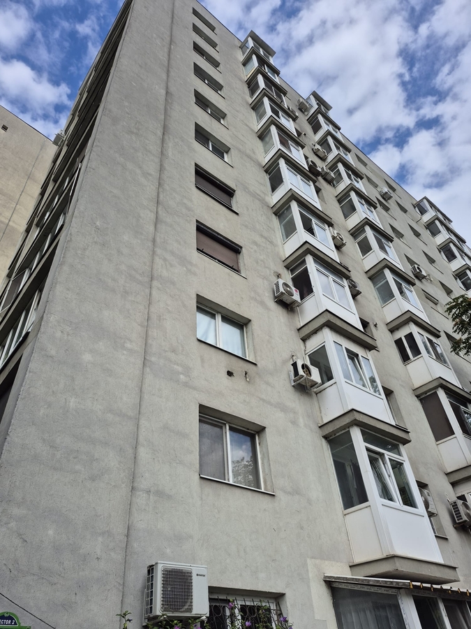 Apartament 2 camere Pantelimon intersectia cu Soseaua Fundeni — fotografia 1