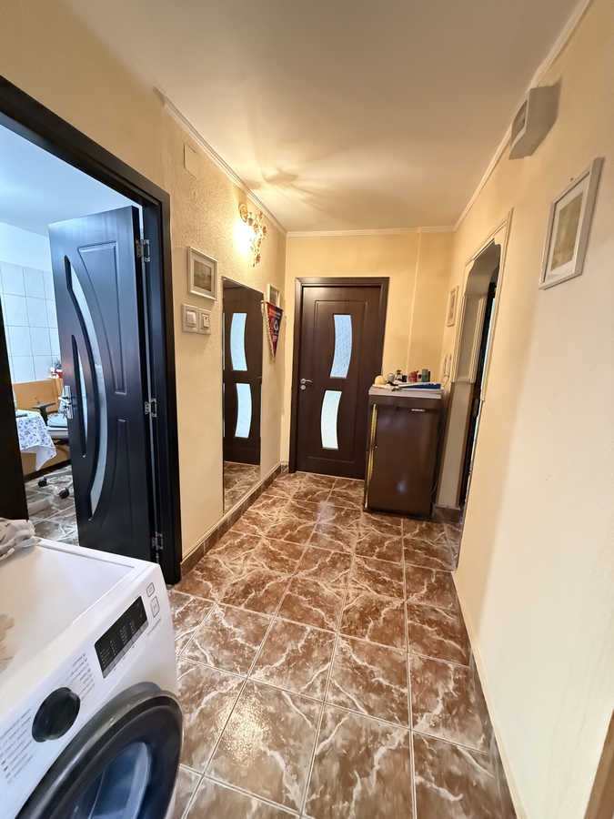 Apartament 3 camere Drumul Sarii, Constantin Marinescu, bloc 1988, 72 mp — fotografia 1