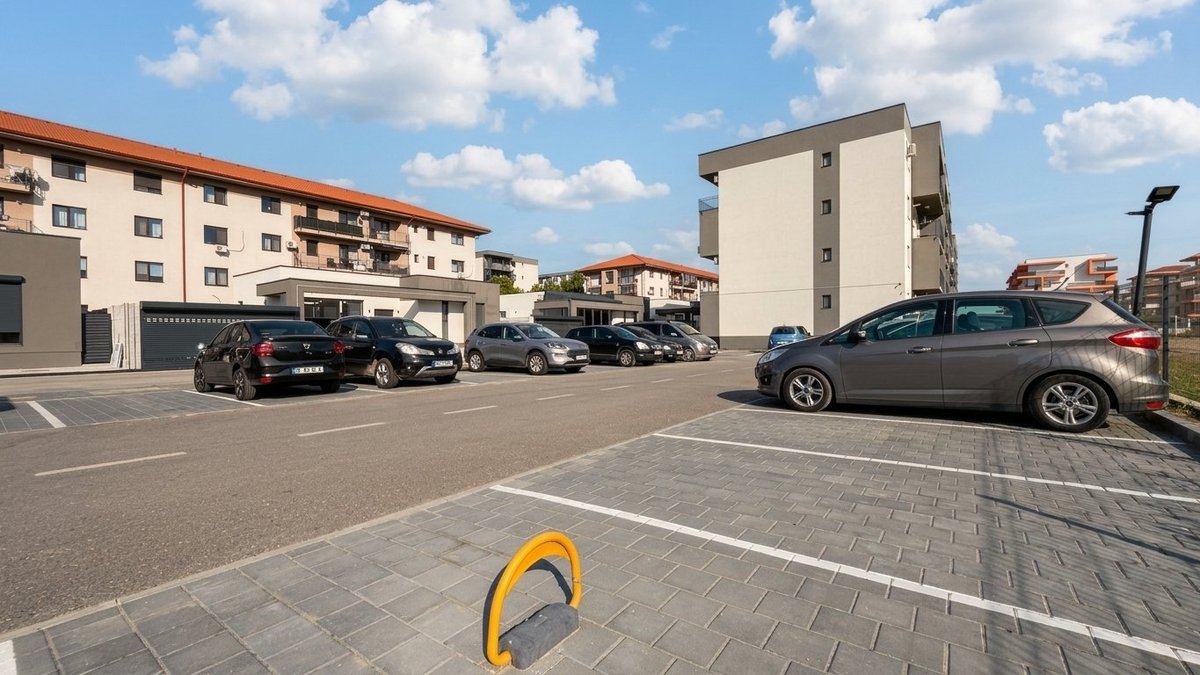 Apartament 2 camere Ilfov 2 Camere, Lift, Centrala si loc de parcare inclus in pret — fotografia 1