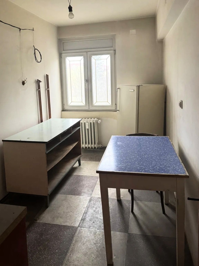 Apartament 2 camere Victoriei, Garii, apartament 2 camere, disponibil pentru renovare totala — fotografia 1