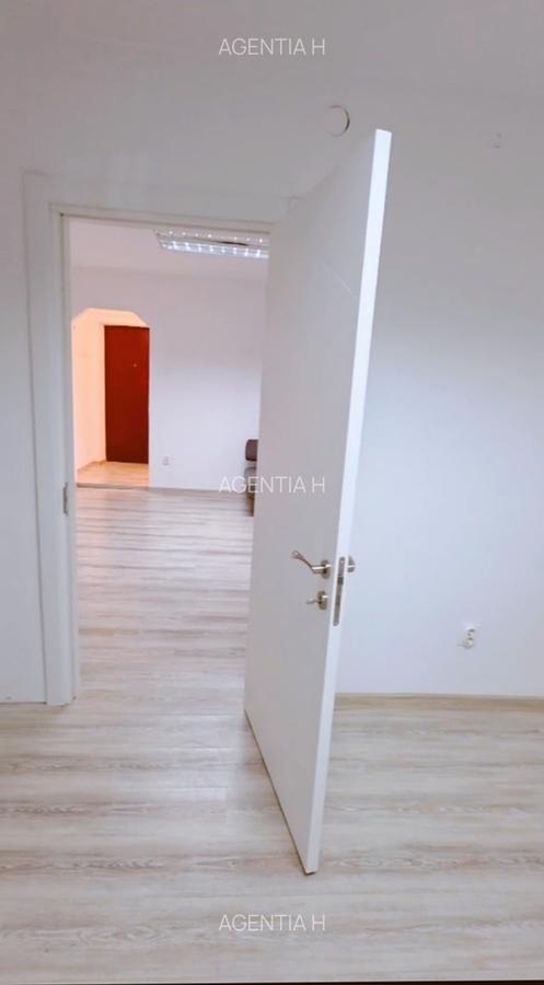 Inchiriere apartament 2 camere Bd. Balcescu, Sephora, 2 camere, parter, nemobilat pentru firma — fotografia 3