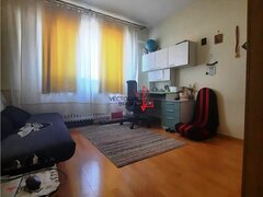 Apartament 3 camere Pantelimon 3 camere semidecomandat - anuntul.ro